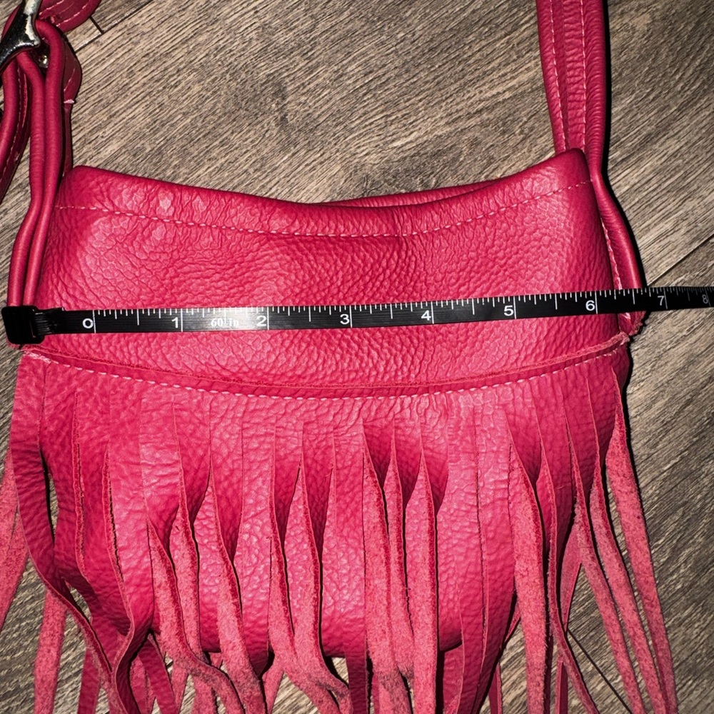 Jennifer Haley Women’s Hot Pink Pebble Grain Leather Crossbody Bag - Picture 6 of 8